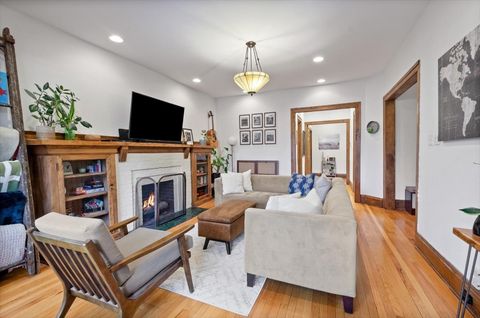 Tiny photo for 3707 N Wilton Avenue #2, Chicago, IL 60613 (MLS # 12593070)