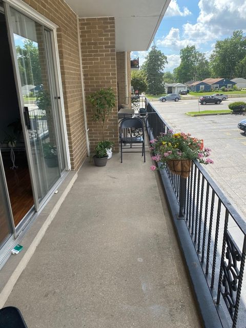 Tiny photo for 10109 S Cicero Avenue #206, Oak Lawn, IL 60453 (MLS # 12419774)