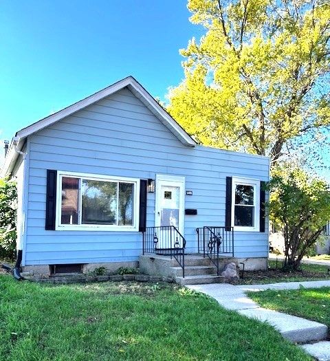 146 E Mill Street Wauconda IL 60084