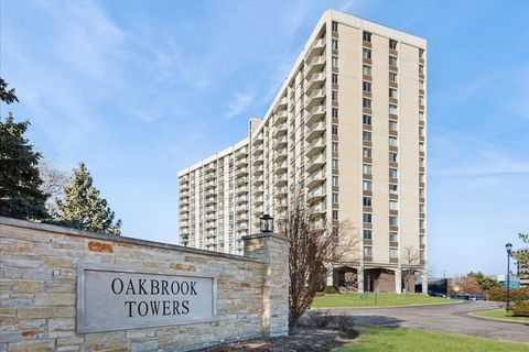 Photo of 40 N Tower Road #8F, Oak Brook, IL 60523 (MLS # 12585112)