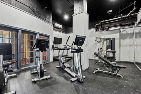 Tiny photo for 40 N Tower Road #8F, Oak Brook, IL 60523 (MLS # 12585112)