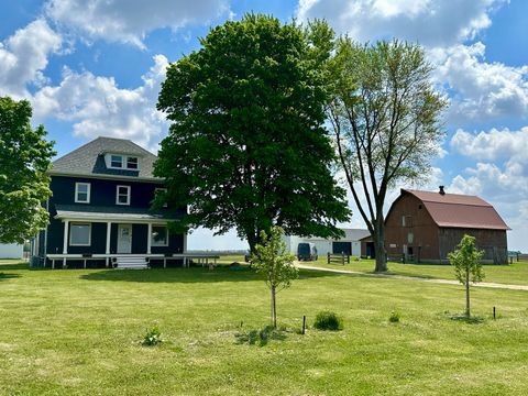 Tiny photo for 2034 Gittleson Road, Rochelle, IL 61068 (MLS # 12374774)