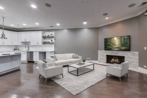 Tiny photo for 2811 N Bell Avenue #107, Chicago, IL 60618 (MLS # 12533376)