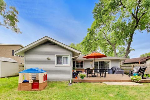 Tiny photo for 502 Shadywood Lane, Elk Grove Village, IL 60007 (MLS # 12713253)