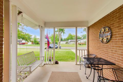 Tiny photo for 502 Shadywood Lane, Elk Grove Village, IL 60007 (MLS # 12713253)