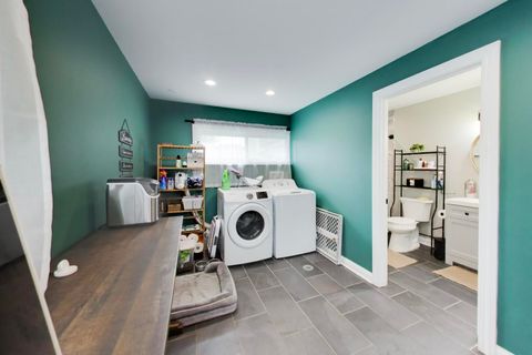Tiny photo for 502 Shadywood Lane, Elk Grove Village, IL 60007 (MLS # 12713253)