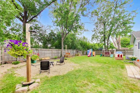 Tiny photo for 502 Shadywood Lane, Elk Grove Village, IL 60007 (MLS # 12713253)