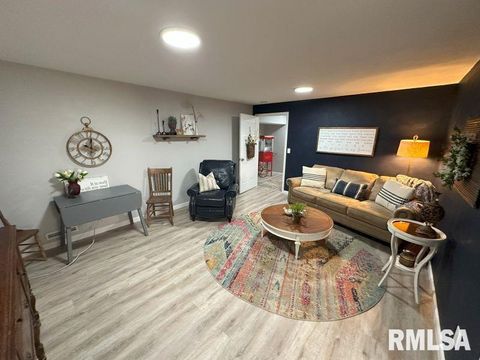 Tiny photo for 1144 BROOKVIEW Drive, De Witt, IA 52742 (MLS # QC4264339)