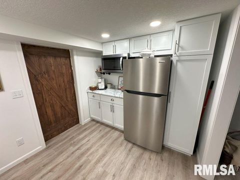 Tiny photo for 1144 BROOKVIEW Drive, De Witt, IA 52742 (MLS # QC4264339)