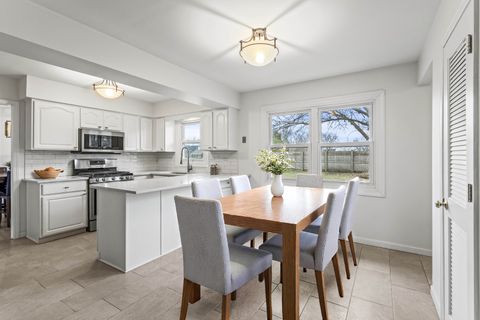 Tiny photo for 7209 Grant Street, Darien, IL 60561 (MLS # 12438273)