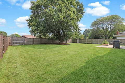 Tiny photo for 7209 Grant Street, Darien, IL 60561 (MLS # 12438273)