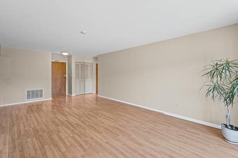 Tiny photo for 5005 Enfield Avenue #108, Skokie, IL 60077 (MLS # 12707850)