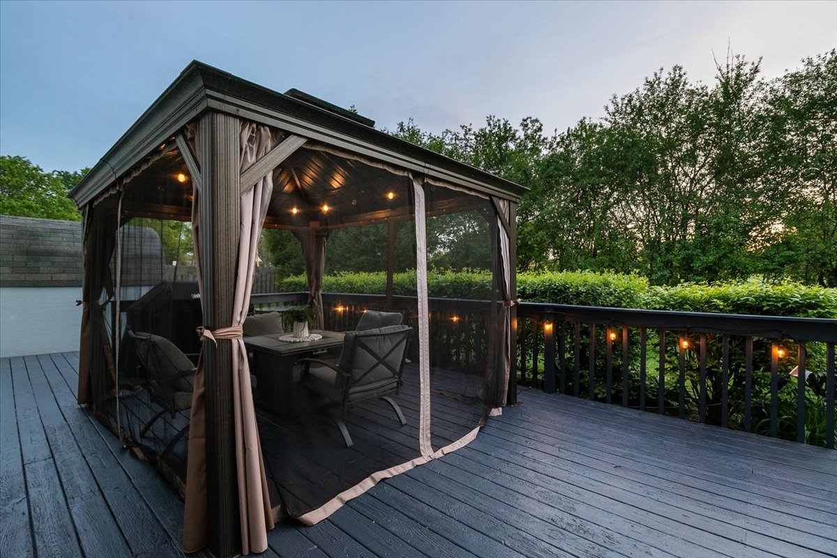 1902 Pine Meadow Court