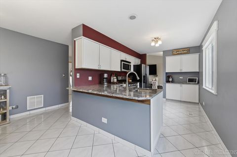 Tiny photo for 517 Danbury Drive, Carol Stream, IL 60188 (MLS # 12563498)