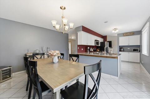 Tiny photo for 517 Danbury Drive, Carol Stream, IL 60188 (MLS # 12563498)