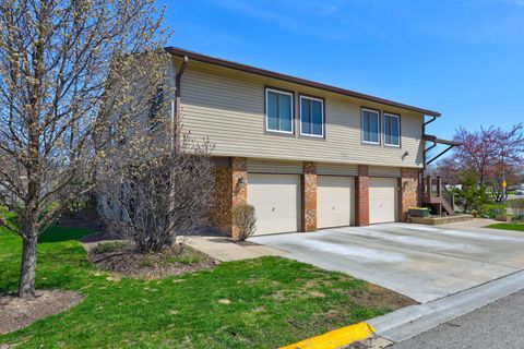1316 Kingsbury Drive 2 Hanover Park IL 60133