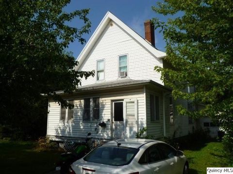 Photo of 233 N First Street, Carthage, IL 62321 (MLS # 12444883)