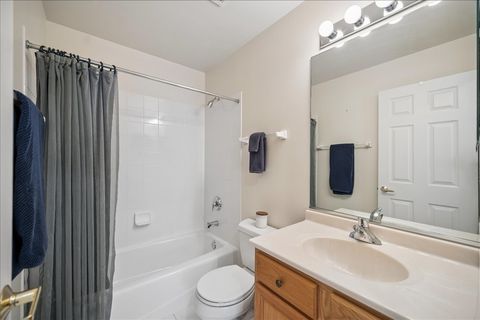 Tiny photo for 992 Enfield Drive, Northbrook, IL 60062 (MLS # 12645102)