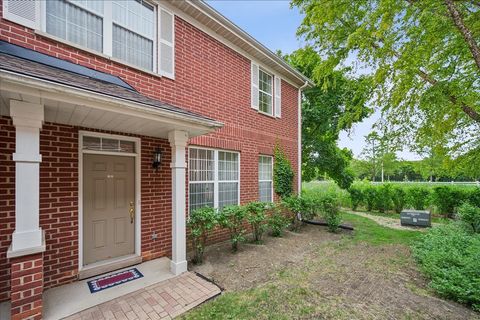 Photo of 992 Enfield Drive, Northbrook, IL 60062 (MLS # 12645102)