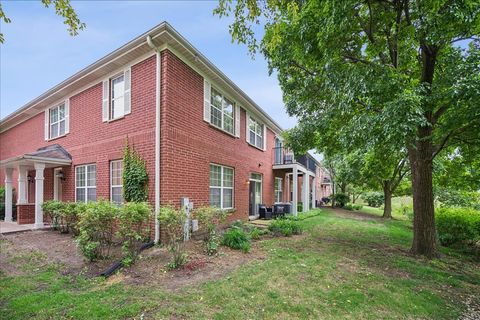 Tiny photo for 992 Enfield Drive, Northbrook, IL 60062 (MLS # 12645102)
