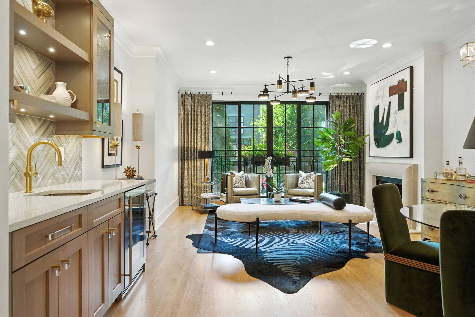 1733 N Mohawk Street 1N