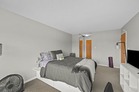 Tiny photo for 3930 N Pine Grove Avenue #903, Chicago, IL 60613 (MLS # 12631388)