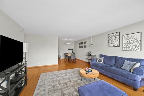 Tiny photo for 3930 N Pine Grove Avenue #903, Chicago, IL 60613 (MLS # 12631388)