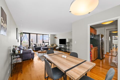 Tiny photo for 3930 N Pine Grove Avenue #903, Chicago, IL 60613 (MLS # 12631388)