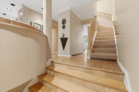 Tiny photo for 5400 S Hyde Park Boulevard #1c, Chicago, IL 60615 (MLS # 12664629)
