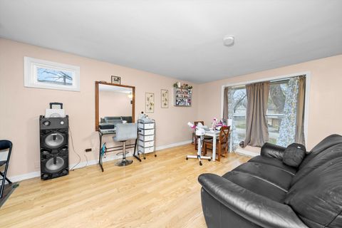 Tiny photo for 350 E Tulip Drive, Glenwood, IL 60425 (MLS # 12522503)