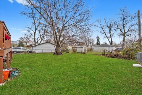 Tiny photo for 350 E Tulip Drive, Glenwood, IL 60425 (MLS # 12522503)