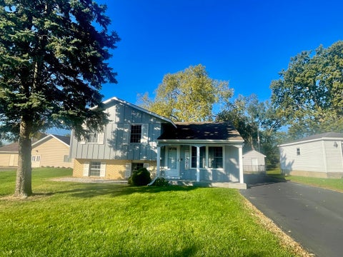 Tiny photo for 1578 Charles Drive, Glendale Heights, IL 60139 (MLS # 12766522)