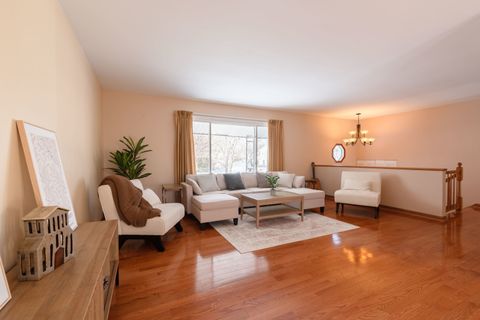 Tiny photo for 795 Plymouth Road, Hoffman Estates, IL 60192 (MLS # 12526221)