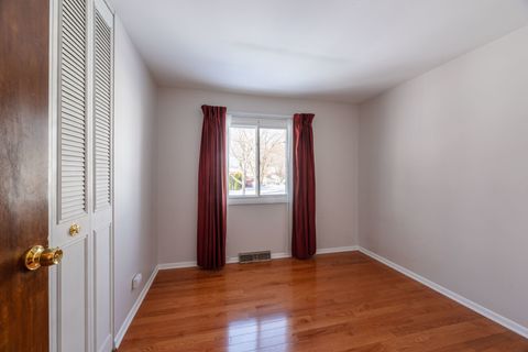 Tiny photo for 795 Plymouth Road, Hoffman Estates, IL 60192 (MLS # 12526221)