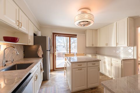 Tiny photo for 795 Plymouth Road, Hoffman Estates, IL 60192 (MLS # 12526221)