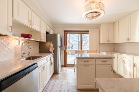 Tiny photo for 795 Plymouth Road, Hoffman Estates, IL 60192 (MLS # 12526221)