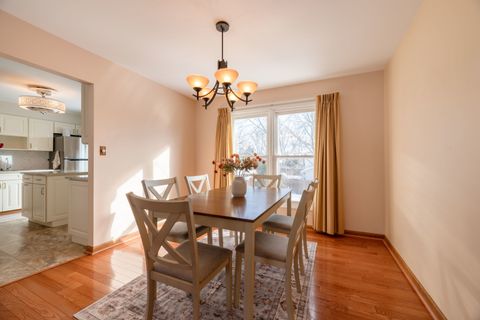 Tiny photo for 795 Plymouth Road, Hoffman Estates, IL 60192 (MLS # 12526221)