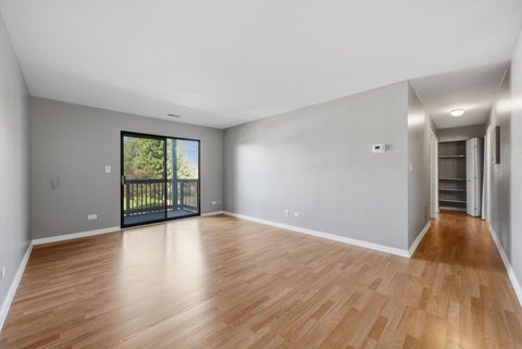 Tiny photo for 1422 Stonebridge Circle #M5, Wheaton, IL 60189 (MLS # 12744671)