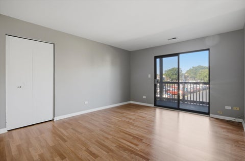 Tiny photo for 1422 Stonebridge Circle #M5, Wheaton, IL 60189 (MLS # 12744671)