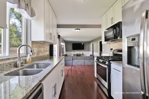 Tiny photo for 205 S Cross Trail, McHenry, IL 60050 (MLS # 12459605)