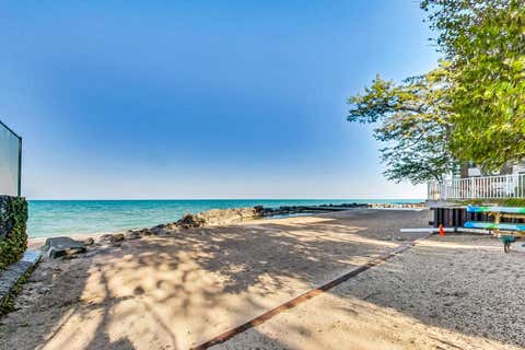 Tiny photo for 1616 Sheridan Road #6D, Wilmette, IL 60091 (MLS # 12716871)