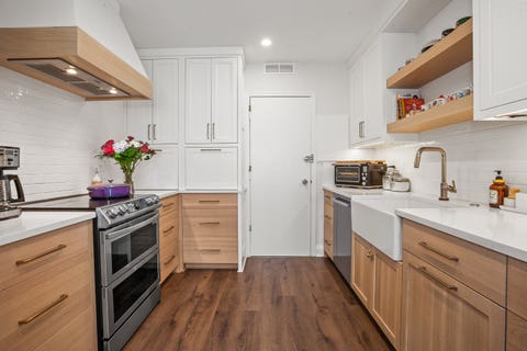 Tiny photo for 1616 Sheridan Road #6D, Wilmette, IL 60091 (MLS # 12716871)