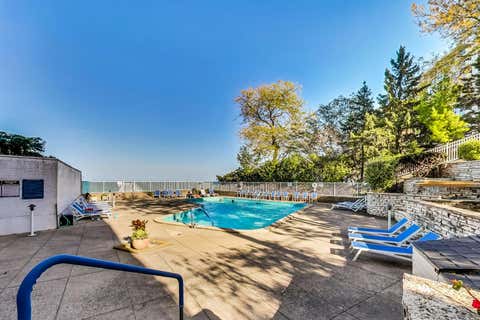 Tiny photo for 1616 Sheridan Road #6D, Wilmette, IL 60091 (MLS # 12716871)
