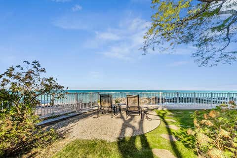 Tiny photo for 1616 Sheridan Road #6D, Wilmette, IL 60091 (MLS # 12716871)