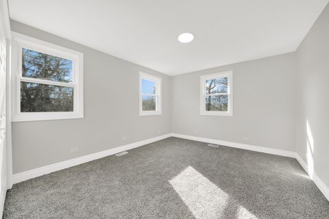 Tiny photo for 14222 Long Avenue, Midlothian, IL 60445 (MLS # 12643406)