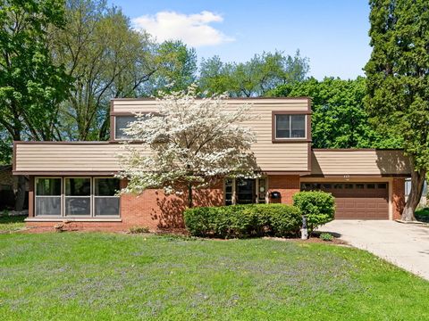 225 S Gladstone Avenue Aurora IL 60506