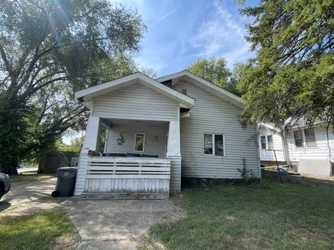 Tiny photo for 1283 S Illinois Street, Decatur, IL 62521 (MLS # 12471238)