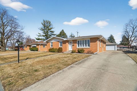 Photo of 1212 Frederick Street, Joliet, IL 60435 (MLS # 12578477)