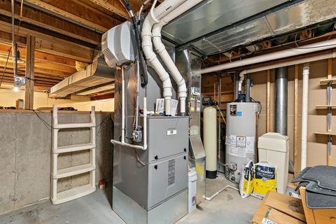 Tiny photo for 2051 Carlisle Street, Algonquin, IL 60102 (MLS # 12590340)