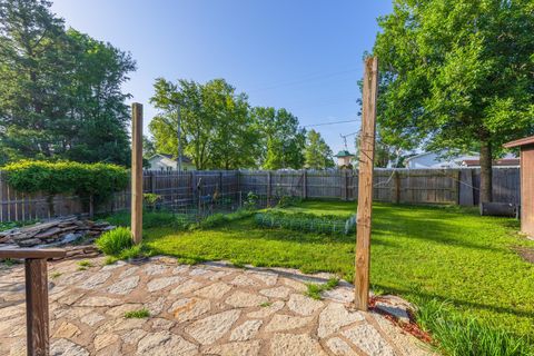 Tiny photo for 403 W Owsley Street, Chenoa, IL 61726 (MLS # 12693125)
